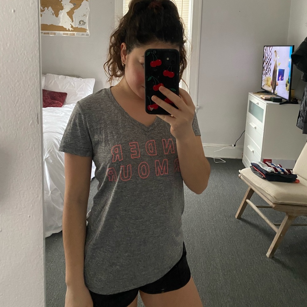 UNDER ARMOUR TEE ☆